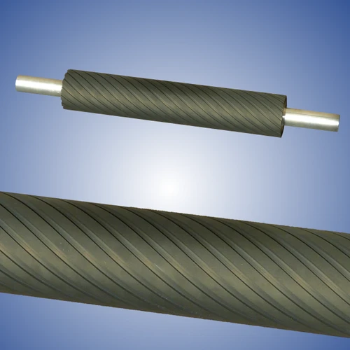 Rubberized roller with spiral grooving